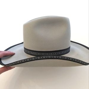 BILTMORE Silver Buckle Cowboy Hat
